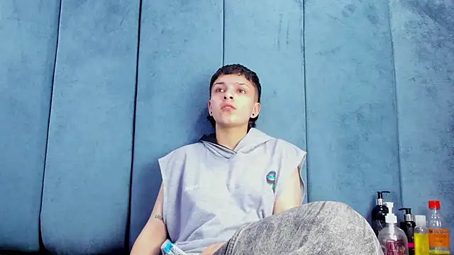 Megan Thompson  online show from 02.27.26