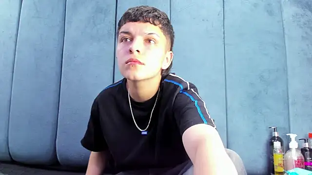 Megan Thompson  online show from 03.07.26