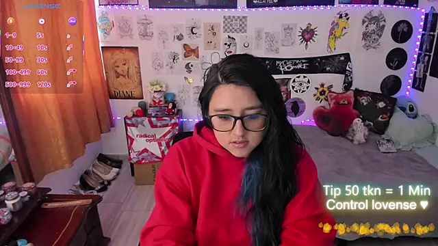 Cherry blush  online show from 04.10.26