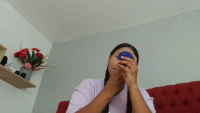 Snapshot of keyla_mejia chatting on 05.04.26 keyla mejia online show from 05.04.26