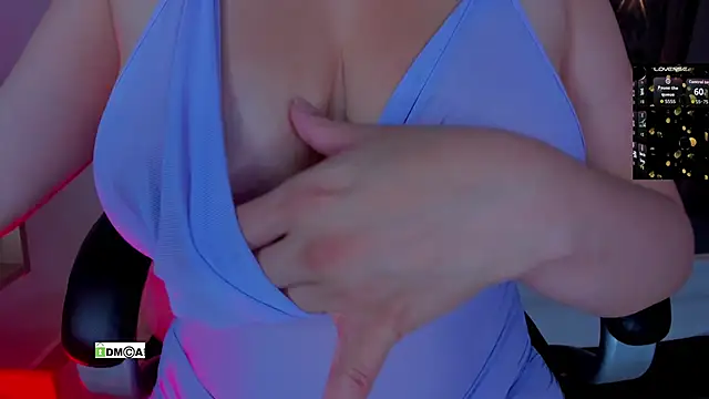 susanasmith18 online show from 10.15.25