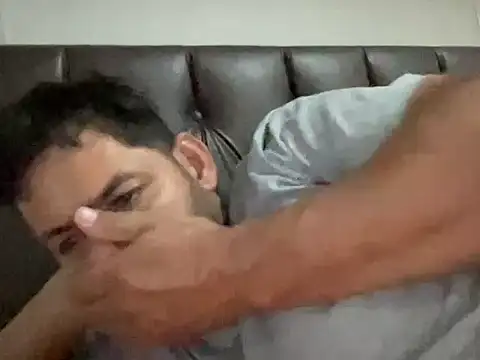 Snapshot of Almir10 chatting on 09.13.25 Almir10 online show from 09.13.25