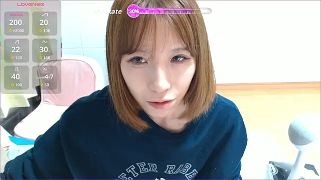 Snapshot of M_Remika chatting on 11.25.25 M Remika online show from 11.25.25