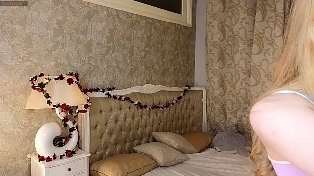 Emma Frosty online show from 11.08.25