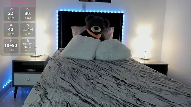 Snapshot of _alana_grey_ chatting on 02.10.26 alana grey online show from 02.10.26