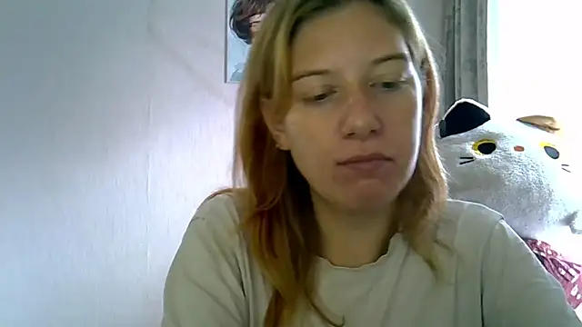 Lily Ember online show from 09.27.25