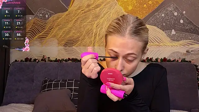 ChristyMarshall online show from 09.10.25