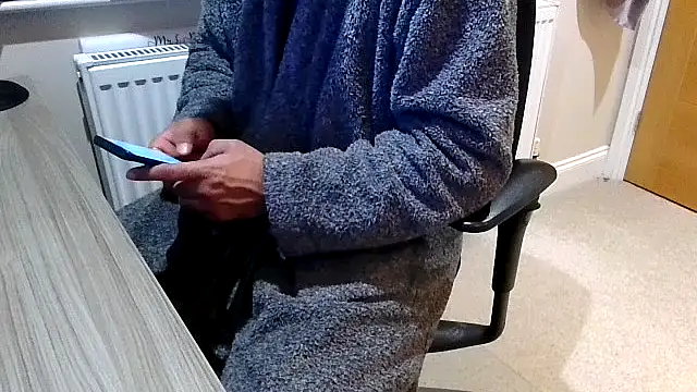 Snapshot of rogamuffin chatting on 02.28.26 rogamuffin online show from 02.28.26