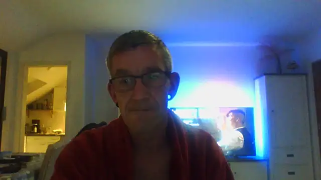 Snapshot of Kevinhot38 chatting on 10.27.25 Kevinhot38 online show from 10.27.25