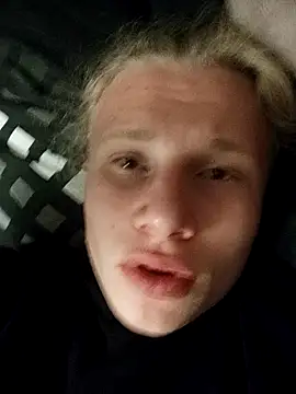 Monsterboy18 online show from 09.24.25