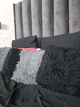 dark honeyx26 online show from 05.04.26