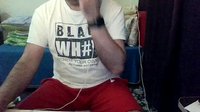 Snapshot of st206boy chatting on 05.08.26 st206boy online show from 05.08.26