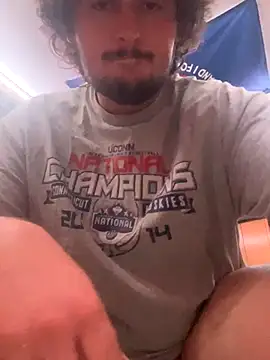 Snapshot of ThomasL4187 chatting on 11.03.25 ThomasL4187 online show from 11.03.25