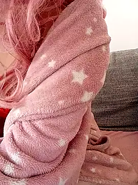 Alicia1010xh online show from 10.13.25