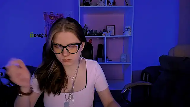 Snapshot of foxy_tease_ chatting on 09.26.25 foxy tease  online show from 09.26.25