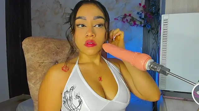 Snapshot of Eva_cutte chatting on 09.18.25 Eva cutte online show from 09.18.25