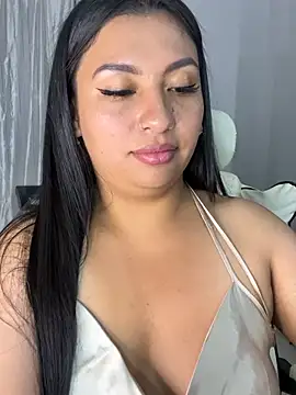 Issa Santana online show from 06.26.26