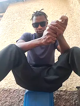 Snapshot of BBC_RILEYG chatting on 10.14.25 BBC RILEYG online show from 10.14.25