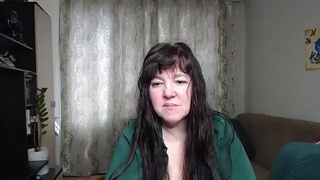 Snapshot of Illusionq chatting on 03.04.26 Illusionq online show from 03.04.26