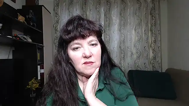 Snapshot of Illusionq chatting on 03.09.26 Illusionq online show from 03.09.26