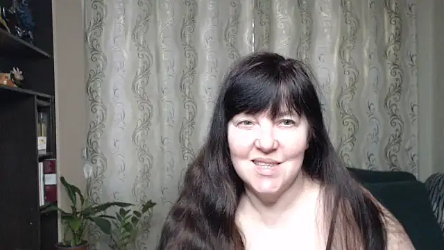 Snapshot of Illusionq chatting on 04.10.26 Illusionq online show from 04.10.26