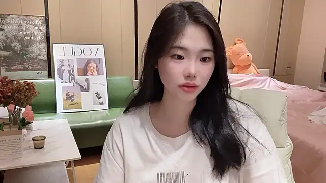 Snapshot of suki-1 chatting on 10.03.25 suki-1 online show from 10.03.25