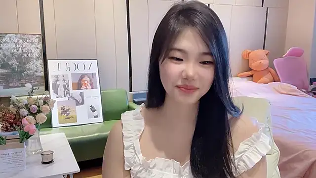 Snapshot of suki-1 chatting on 10.08.25 suki-1 online show from 10.08.25