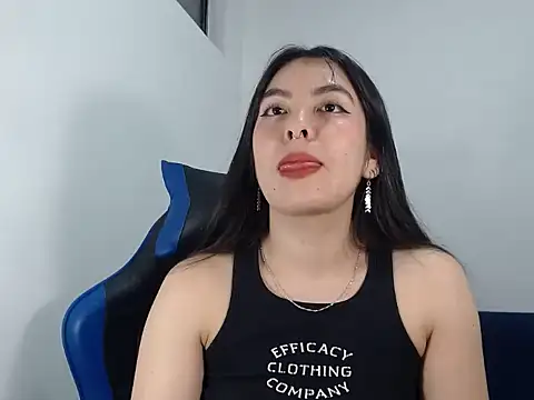 Snapshot of EloiseJun chatting on 02.08.26 EloiseJun online show from 02.08.26