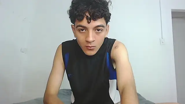 Snapshot of Sam_Cute3 chatting on 09.25.25 Sam Cute3 online show from 09.25.25