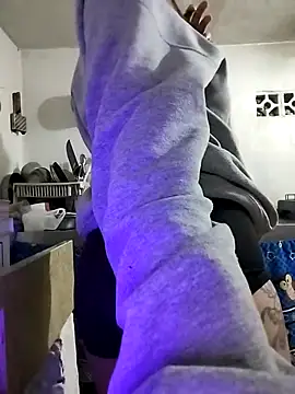 Snapshot of daniquintero03 chatting on 10.11.25 daniquintero03 online show from 10.11.25