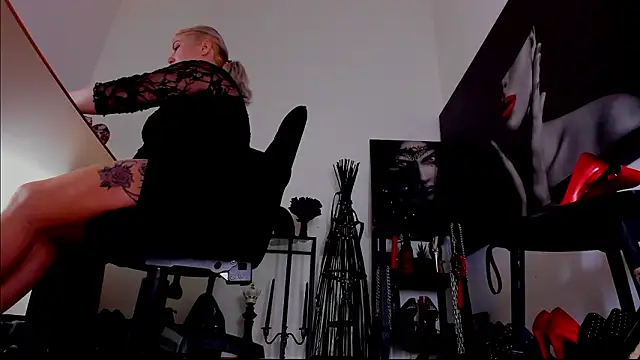 Snapshot of demisweet chatting on 02.03.26 demisweet online show from 02.03.26