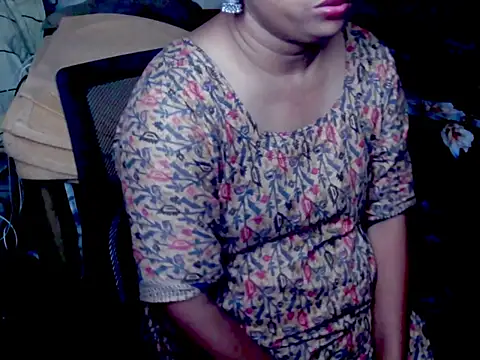 LushVamp online show from 10.18.25