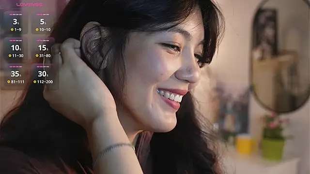 MoiraEger online show from 09.19.25