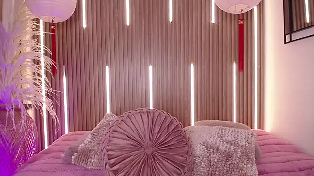 MylaDreams online show from 03.24.26