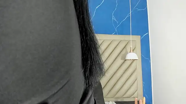 Ibbie drastic online show from 10.16.25