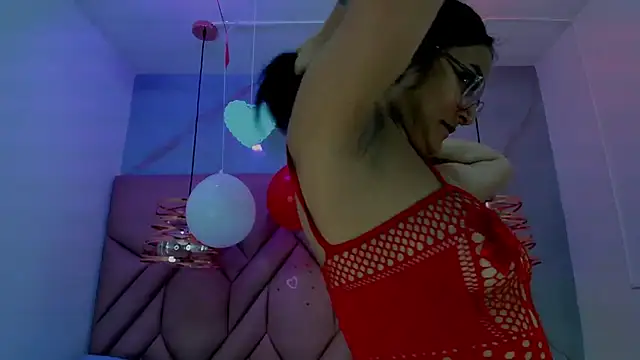 Snapshot of Ibbie_drastic chatting on 02.13.26 Ibbie drastic online show from 02.13.26