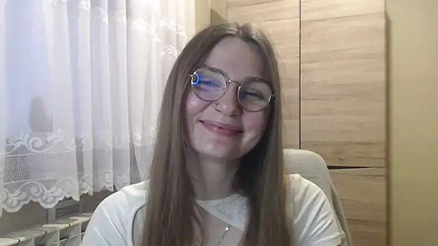 LooveELLYx online show from 01.03.25