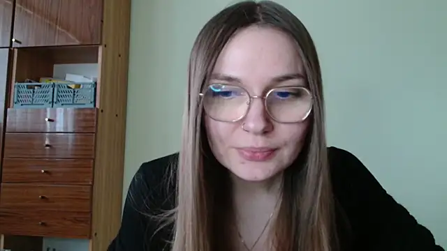 LooveELLYx online show from 02.02.26