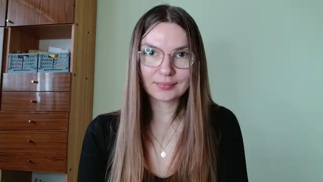 LooveELLYx online show from 02.24.26