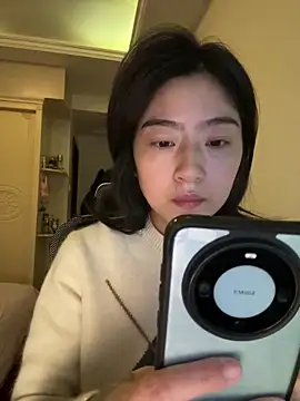 Olivia-l online show from 12.03.25