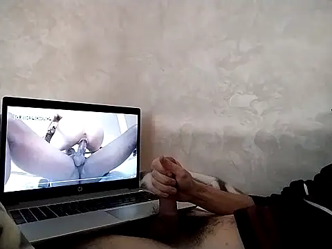 Snapshot of Mandy1212 chatting on 11.30.25 Mandy1212 online show from 11.30.25