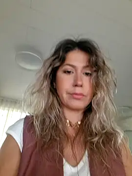 CelynaRoss online show from 07.05.26