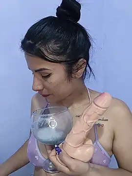 karinnahotdirty online show from 05.22.26