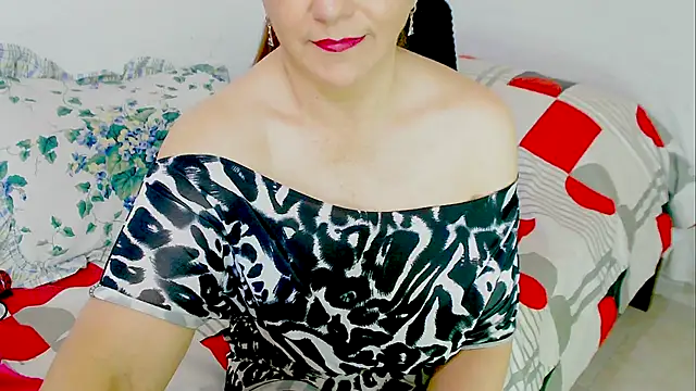 Kendraline1 online show from 10.04.25