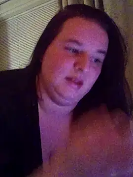 Snapshot of Curvaceouscarla chatting on 10.06.25 Curvaceouscarla online show from 10.06.25