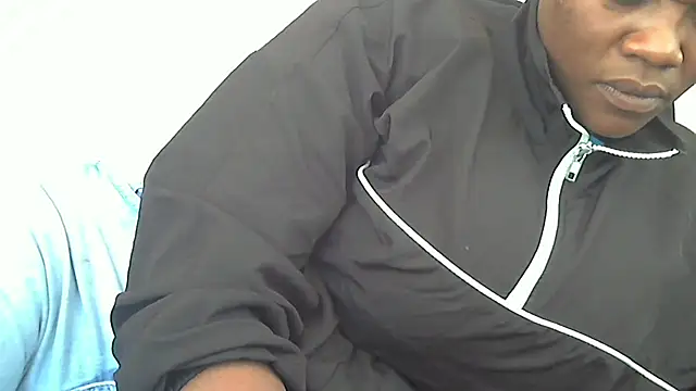 Snapshot of sexythae32 chatting on 09.17.25 sexythae32 online show from 09.17.25