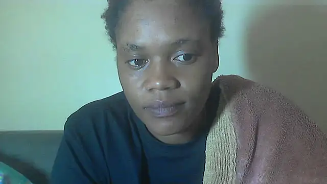 sexythae32 online show from 12.16.25