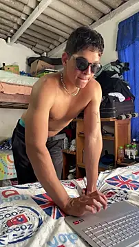 Snapshot of RobinLenoxx chatting on 03.22.26 RobinLenoxx online show from 03.22.26