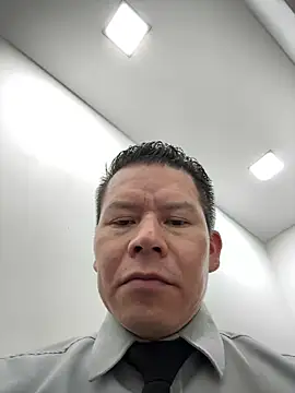 Manu0586 online show from 11.04.25