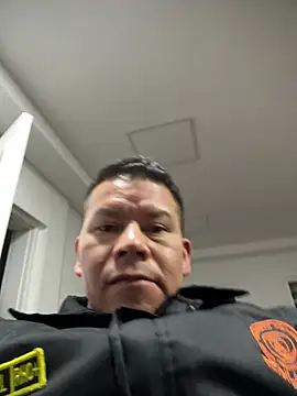 Manu0586 online show from 04.20.26